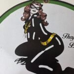 Vintage Black Cat Cigarettes Pin Up Porcelain Sign – Catwoman Sign - Image 3