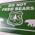Vintage Forest Service Sign – Do Not Feed Bears Gas Pump Station Porcelain Sign - Image 4