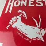 Vintage Honest Scrap Tobacco Chew Sign – Porcelain Gas Oil Pump Plate Sign - Image 3