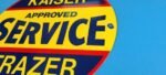 VINTAGE KAISER FRAZER PORCELAIN AMERICAN GAS AUTOMOBILE SERVICE DEALER SIGN - Image 9