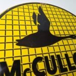 Vintage McCulloch Porcelain Sign – Chain Saws Flying Duck Advertising Sign - Image 5