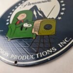 Vintage Paramount Television Sign – TV Snoopy Porcelain Gas Sign - Image 14