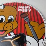 Vintage Piggly Wiggly Sign – Grocery Store Gas Pump Porcelain Service Sign - Image 4