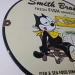 Vintage Smith Bros Sign – Felix the Cat Fresh Fish Meat Porcelain Gas Pump Sign - Image 6