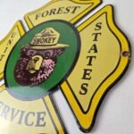 Vintage United States Forest Service Sign – Smokey Bear Porcelain Gas Pump Sign - Image 13