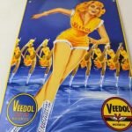 Vintage Veedol Motor Oil Sign – Roller Skating Service Gas Pump Porcelain Sign - Image 4